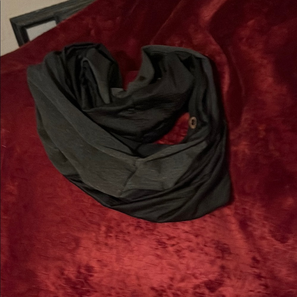 Boppy Black Nursing Scarf